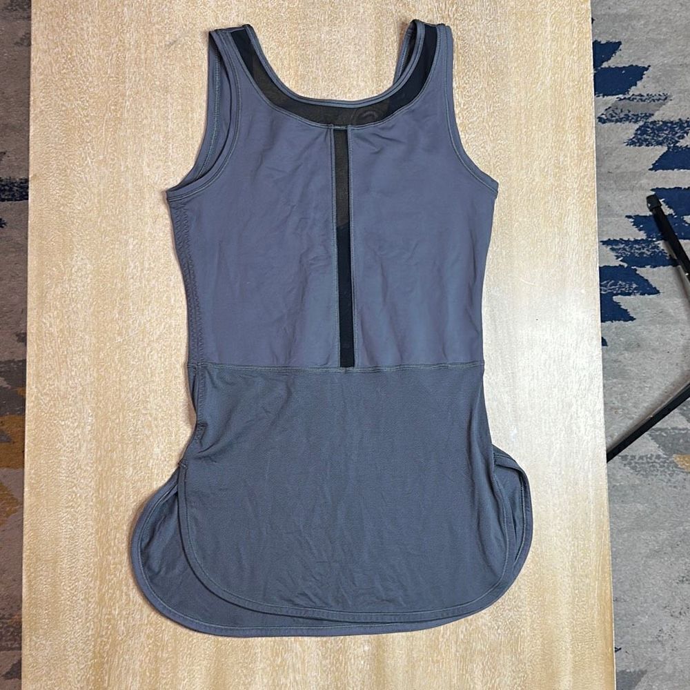 Lululemon tank‎